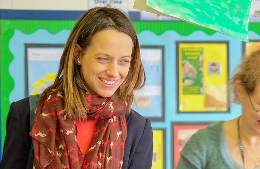 Helen Whately MP visits primary school in Eastling
