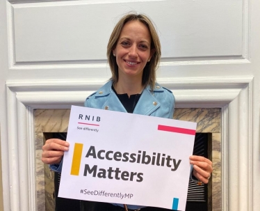 Helen supporting the "Accessibility Matters" campaign