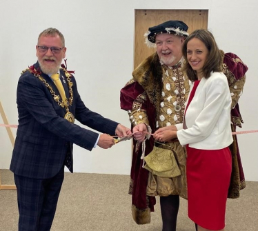 Helen with King Henry VIII and Faversham Mayor